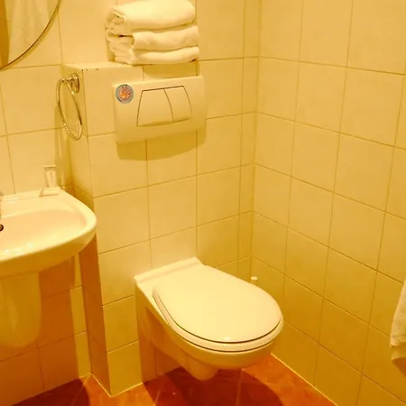 게스트하우스 펜쇼나트 에덴 3*