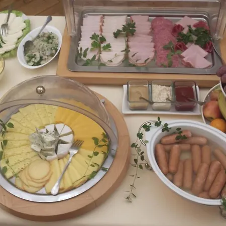 게스트하우스 펜쇼나트 에덴 3*